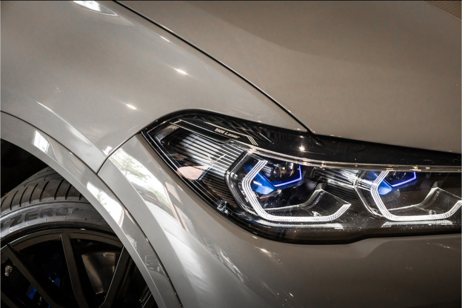 BMW X5 xDrive45e M-Sport | Panorama | Laser | H&K | Trekhaak | Carbon | ACC | Massage | Stoelventilatie | Nardo Grey | Dealer onderhouden