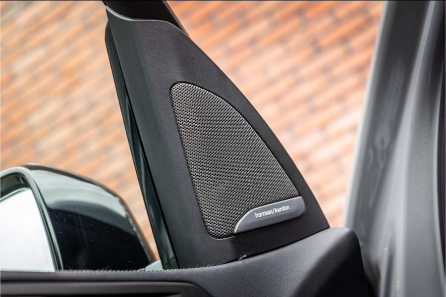 BMW X5 xDrive45e M-Sport | Panorama | Laser | H&K | Trekhaak | Carbon | ACC | Massage | Stoelventilatie | Nardo Grey | Dealer onderhouden