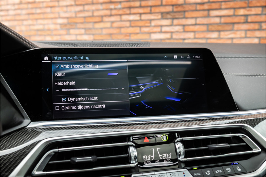 BMW X5 xDrive45e M-Sport | Panorama | Laser | H&K | Trekhaak | Carbon | ACC | Massage | Stoelventilatie | Nardo Grey | Dealer onderhouden
