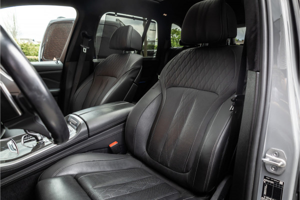 BMW X5 xDrive45e M-Sport | Panorama | Laser | H&K | Trekhaak | Carbon | ACC | Massage | Stoelventilatie | Nardo Grey | Dealer onderhouden