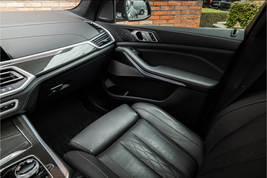 BMW X5 xDrive45e M-Sport | Panorama | Laser | H&K | Trekhaak | Carbon | ACC | Massage | Stoelventilatie | Nardo Grey | Dealer onderhouden