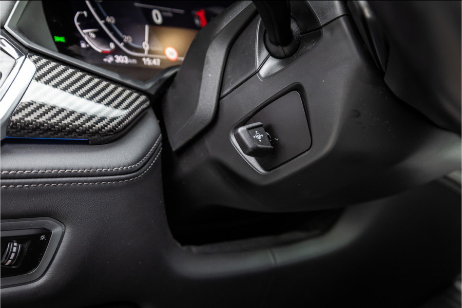 BMW X5 xDrive45e M-Sport | Panorama | Laser | H&K | Trekhaak | Carbon | ACC | Massage | Stoelventilatie | Nardo Grey | Dealer onderhouden