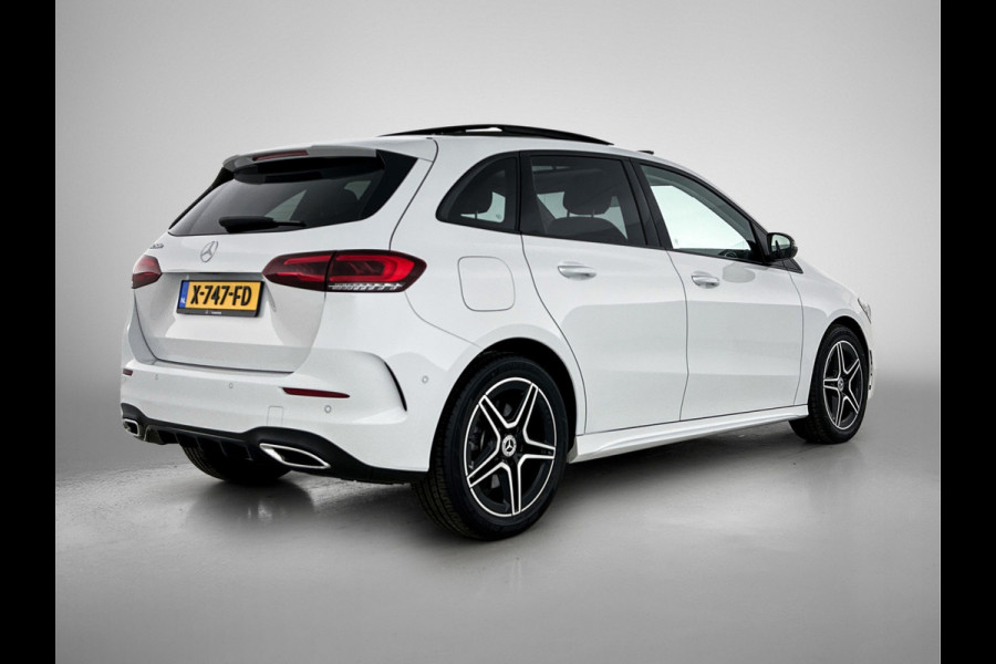 Mercedes-Benz B-Klasse 250 e Premium Plus | AMG-Line Interieur | AMG-Line Exterieur | Achteruitrijcamera | Panorama schuif/kanteldak | Memory Seats | Sfeerver 24 Maanden Mercedes-Benz Certified Garantie