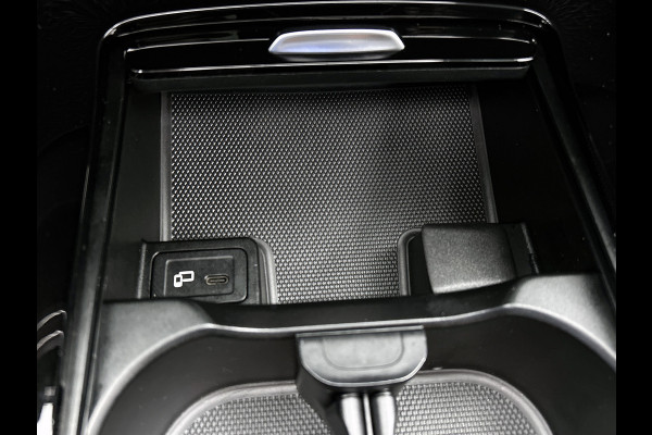 Mercedes-Benz B-Klasse 250 e Premium Plus | AMG-Line Interieur | AMG-Line Exterieur | Achteruitrijcamera | Panorama schuif/kanteldak | Memory Seats | Sfeerver 24 Maanden Mercedes-Benz Certified Garantie