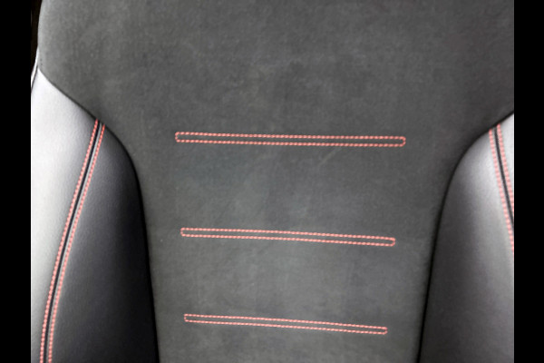 Mercedes-Benz B-Klasse 250 e Premium Plus | AMG-Line Interieur | AMG-Line Exterieur | Achteruitrijcamera | Panorama schuif/kanteldak | Memory Seats | Sfeerver 24 Maanden Mercedes-Benz Certified Garantie