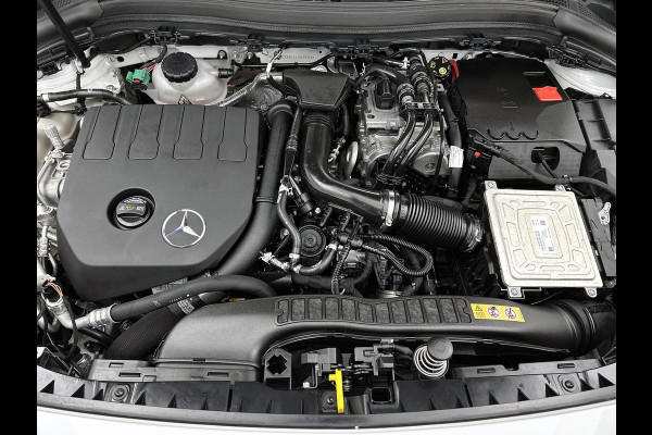 Mercedes-Benz B-Klasse 250 e Premium Plus | AMG-Line Interieur | AMG-Line Exterieur | Achteruitrijcamera | Panorama schuif/kanteldak | Memory Seats | Sfeerver 24 Maanden Mercedes-Benz Certified Garantie