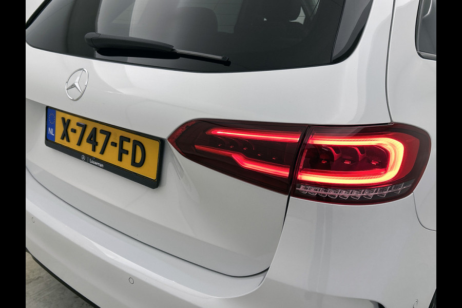 Mercedes-Benz B-Klasse 250 e Premium Plus | AMG-Line Interieur | AMG-Line Exterieur | Achteruitrijcamera | Panorama schuif/kanteldak | Memory Seats | Sfeerver 24 Maanden Mercedes-Benz Certified Garantie