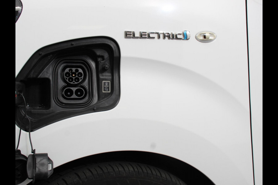 Toyota PROACE Electric Verso 8p SOH 89% Navigatie Parkeersensoren Cruise Control Stoelverwarming Climate Control LM Velgen