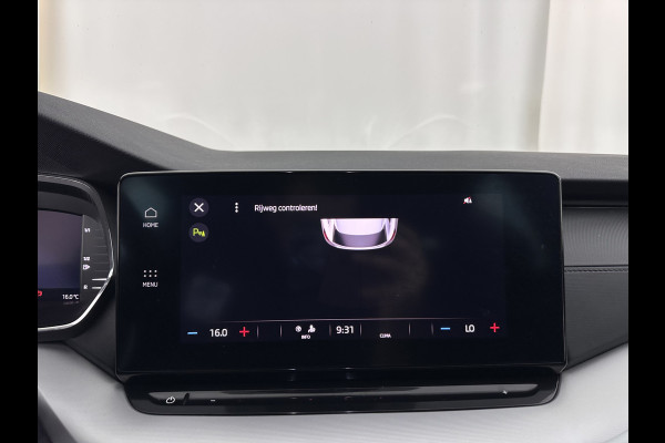 Škoda Octavia Combi 1.0 TSI Sport Business (INCL-BTW) *DIGI-COCKPIT | SPORTSEATS | NAVI-FULLMAP | PRIVACYGLASS | KEYLESS | DAB | ECC | PDC | CRUISE | TOWBAR | 17''ALU*