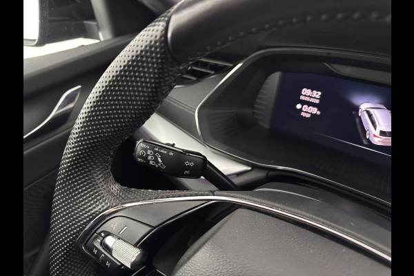 Škoda Octavia Combi 1.0 TSI Sport Business (INCL-BTW) *DIGI-COCKPIT | SPORTSEATS | NAVI-FULLMAP | PRIVACYGLASS | KEYLESS | DAB | ECC | PDC | CRUISE | TOWBAR | 17''ALU*