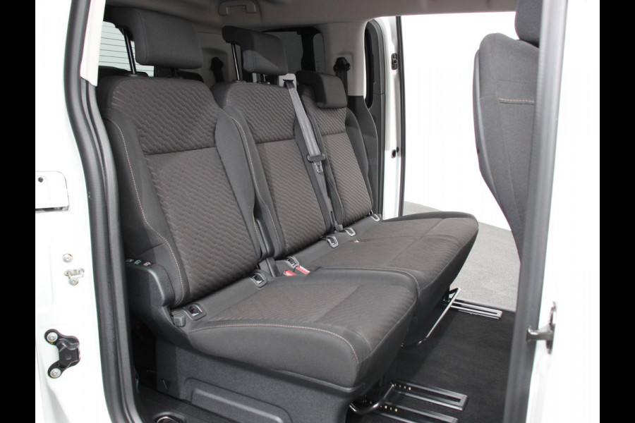 Toyota PROACE Electric Verso 8p SOH 89% Navigatie Parkeersensoren Cruise Control Stoelverwarming Climate Control LM Velgen