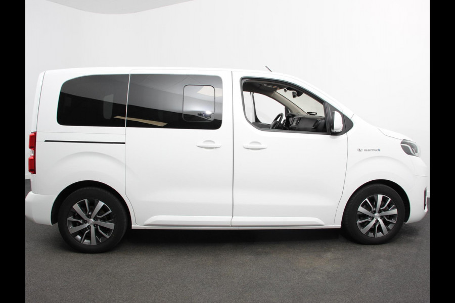 Toyota PROACE Electric Verso 8p SOH 89% Navigatie Parkeersensoren Cruise Control Stoelverwarming Climate Control LM Velgen