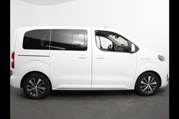 Toyota PROACE Electric Verso 8p SOH 89% Navigatie Parkeersensoren Cruise Control Stoelverwarming Climate Control LM Velgen
