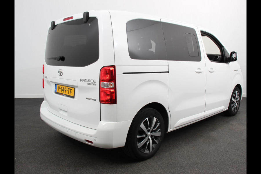 Toyota PROACE Electric Verso 8p SOH 89% Navigatie Parkeersensoren Cruise Control Stoelverwarming Climate Control LM Velgen