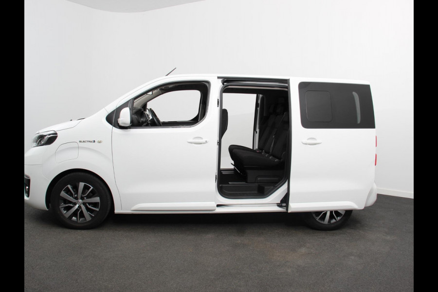 Toyota PROACE Electric Verso 8p SOH 89% Navigatie Parkeersensoren Cruise Control Stoelverwarming Climate Control LM Velgen
