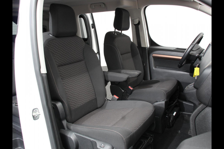 Toyota PROACE Electric Verso 8p SOH 89% Navigatie Parkeersensoren Cruise Control Stoelverwarming Climate Control LM Velgen