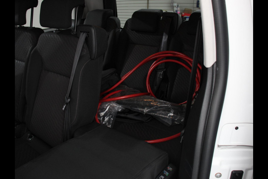 Toyota PROACE Electric Verso 8p SOH 89% Navigatie Parkeersensoren Cruise Control Stoelverwarming Climate Control LM Velgen