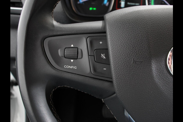 Toyota PROACE Electric Verso 8p SOH 89% Navigatie Parkeersensoren Cruise Control Stoelverwarming Climate Control LM Velgen