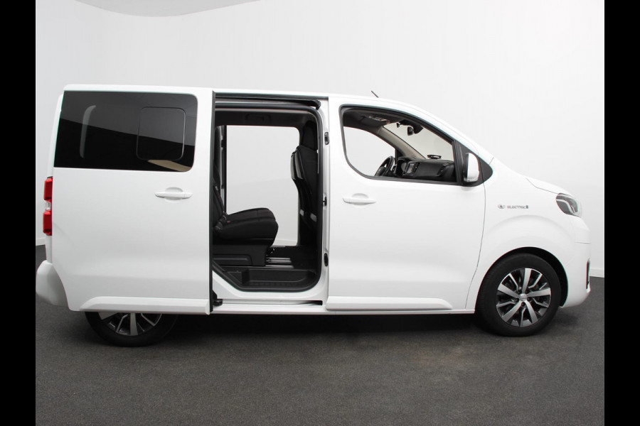 Toyota PROACE Electric Verso 8p SOH 89% Navigatie Parkeersensoren Cruise Control Stoelverwarming Climate Control LM Velgen