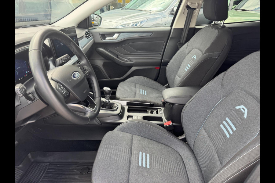 Ford FOCUS Wagon 1.0 EcoBoost Hybrid Active X 155pk | Winterpack | Driver Assistance Pack | Wegklapbare Trekhaak | Elek. Achterklep