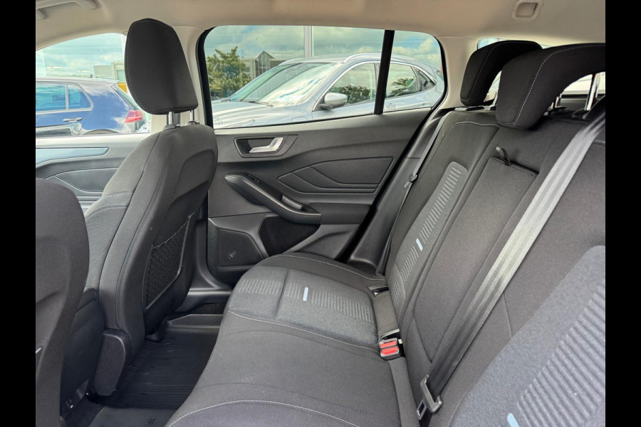 Ford FOCUS Wagon 1.0 EcoBoost Hybrid Active X 155pk | Winterpack | Driver Assistance Pack | Wegklapbare Trekhaak | Elek. Achterklep