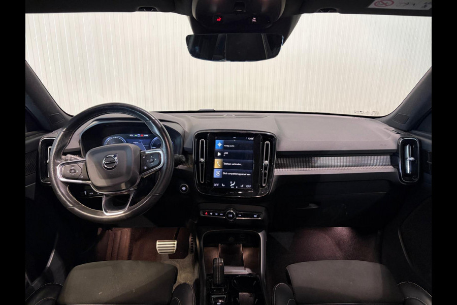 Volvo XC40 T4 Aut. Plug-in Hybrid R-Design ACC Stoelverwarming Trekhaak Parkeercamera 211pk