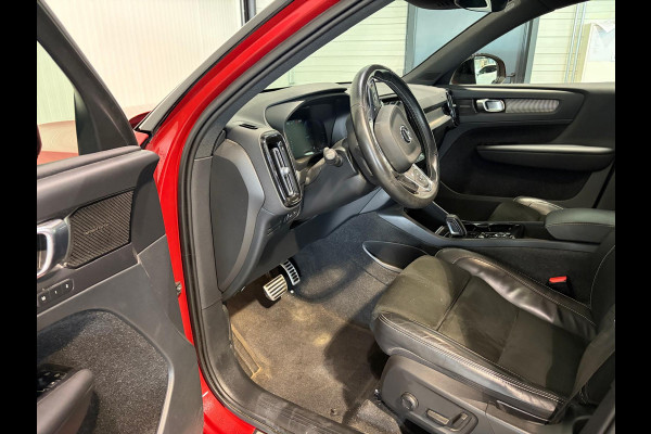 Volvo XC40 T4 Aut. Plug-in Hybrid R-Design ACC Stoelverwarming Trekhaak Parkeercamera 211pk