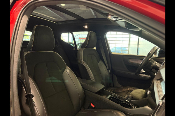 Volvo XC40 T4 Aut. Plug-in Hybrid R-Design ACC Stoelverwarming Trekhaak Parkeercamera 211pk