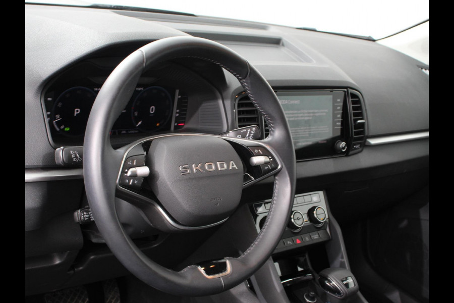 Škoda Karoq 1.5 TSI 150pk Automaat ACT Selection Navigatie Apple Carplay/Android Auto Camera Parkeer sensoren Adaptive Cruise Control Lichtmetalen Velgen Digitale Cockpit