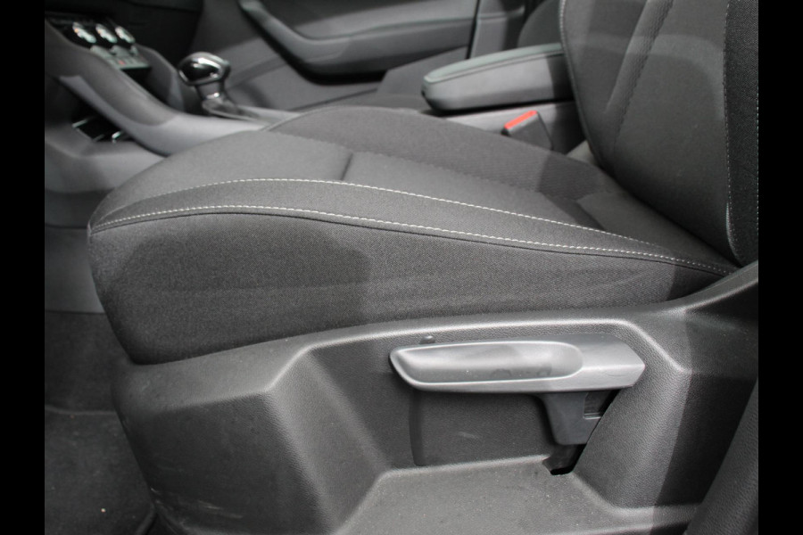 Škoda Karoq 1.5 TSI 150pk Automaat ACT Selection Navigatie Apple Carplay/Android Auto Camera Parkeer sensoren Adaptive Cruise Control Lichtmetalen Velgen Digitale Cockpit