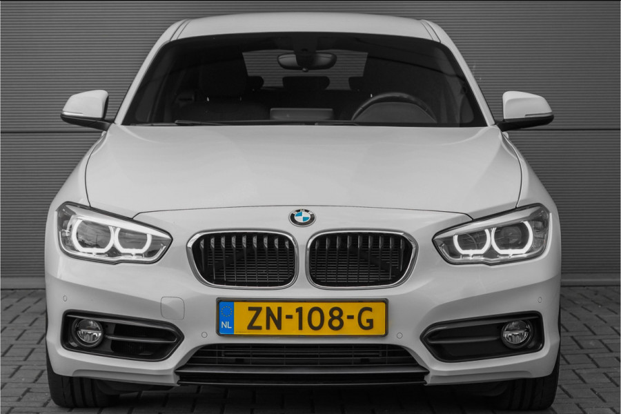 BMW 1-serie 118i Sport Line Edition M-Stuur Navi Pro Camera 34.000 KM