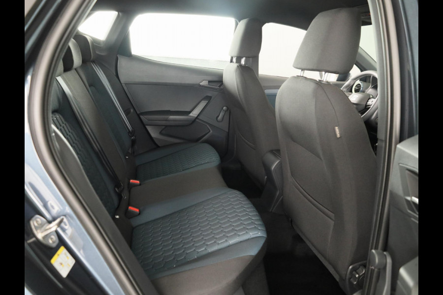 Seat Ibiza SEAT Ibiza Style plus 1.0 EcoTSI 95 pk Magnetic Tech Metallic | Park Assist | Apple Carplay | Cruise control