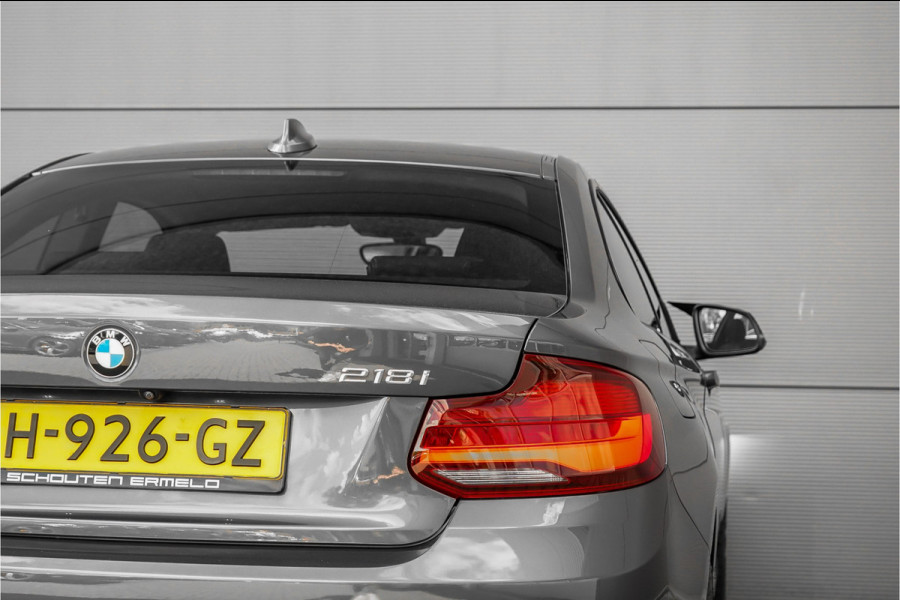 BMW 2 Serie Coupé 218i Executive Edition Camera Parkeerhulp 18"