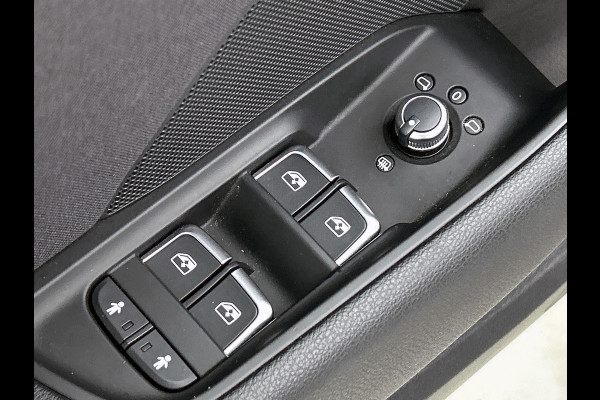 Audi A3 Sportback 1.0 TFSI Sport Lease Edition (NAVIGATIE, LED, SPORSTOELEN, PDC, STUURBEDIENING)