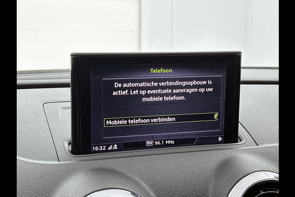 Audi A3 Sportback 1.0 TFSI Sport Lease Edition (NAVIGATIE, LED, SPORSTOELEN, PDC, STUURBEDIENING)