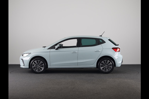 Seat Ibiza Style Business Connect 1.0 EcoTSI 95 pk | Oniric Grey Metallic | Velgen 'Design Machined' | Safe & Driving Pack M | Apple Carplay | Sensoren V+A | Achteruitrij camera