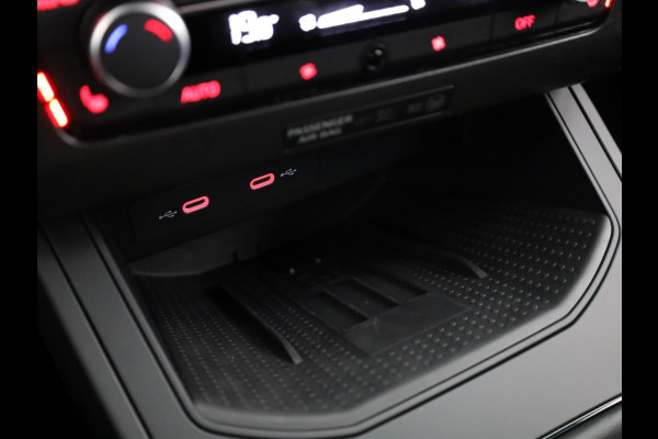 Seat Ibiza Style Business Connect 1.0 EcoTSI 95 pk | Oniric Grey Metallic | Velgen 'Design Machined' | Safe & Driving Pack M | Apple Carplay | Sensoren V+A | Achteruitrij camera