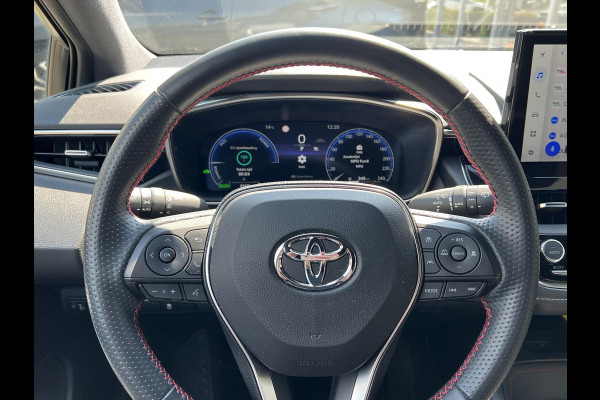 Toyota Corolla 1.8 Hybrid GR Sport | Eerste eigenaar, Parkeersensoren, Stoelverwarming, 18inch, Dynamic Grey, Nieuwe multimedia