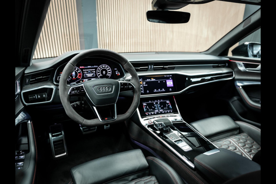 Audi RS6 Avant TFSI quattro | Keramisch | B/O | Pano | Rode Stiksels |