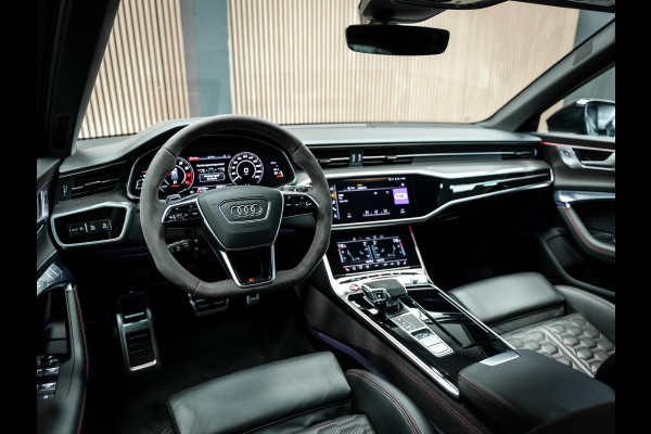 Audi RS6 Avant TFSI quattro | Keramisch | B/O | Pano | Rode Stiksels |