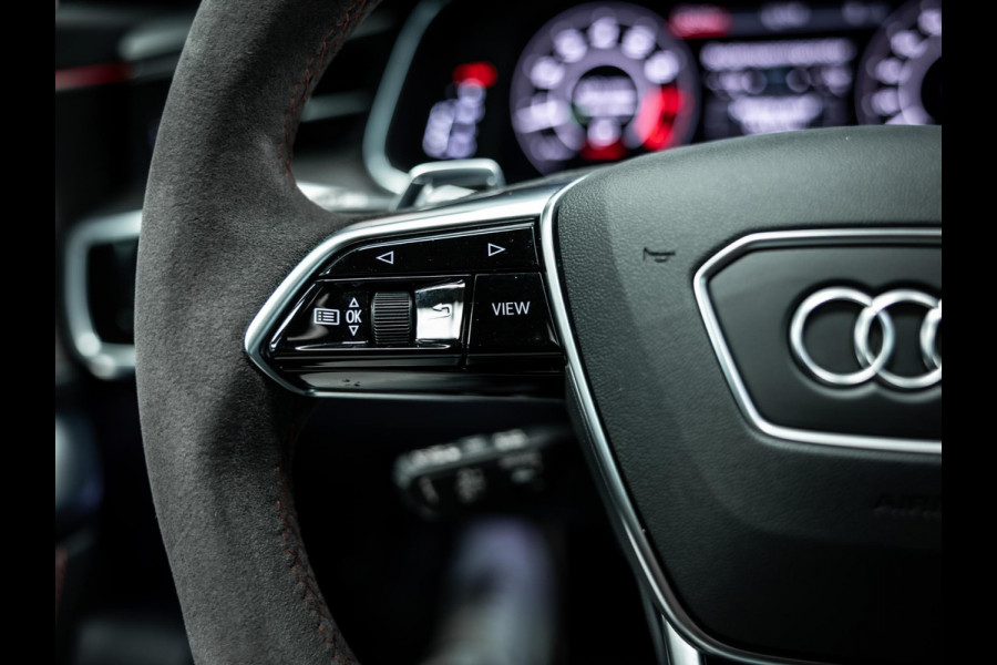 Audi RS6 Avant TFSI quattro | Keramisch | B/O | Pano | Rode Stiksels |