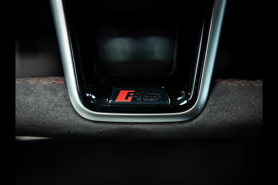 Audi RS6 Avant TFSI quattro | Keramisch | B/O | Pano | Rode Stiksels |