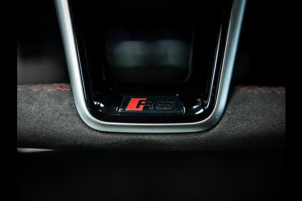 Audi RS6 Avant TFSI quattro | Keramisch | B/O | Pano | Rode Stiksels |