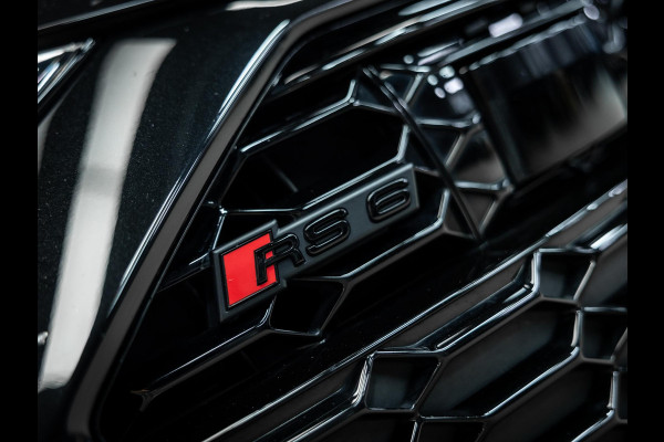 Audi RS6 Avant TFSI quattro | Keramisch | B/O | Pano | Rode Stiksels |