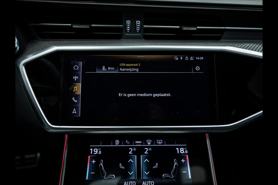 Audi RS6 Avant TFSI quattro | Keramisch | B/O | Pano | Rode Stiksels |