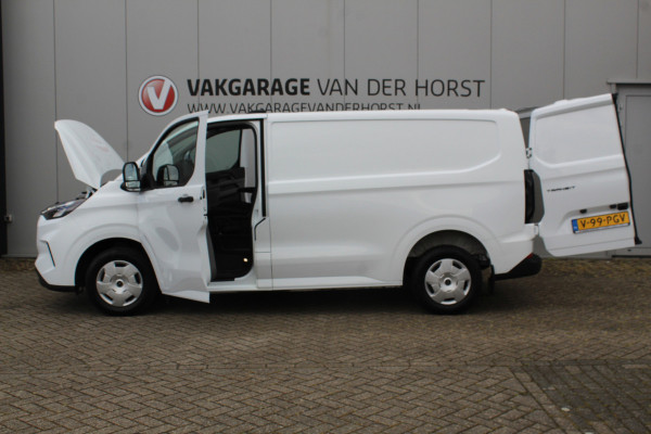 Ford Transit Custom 320 2.0-136 pk TDCI L1H1 Trend. Fabrieksgarantie t/m 15-09-2028 ! Camera, Cruise Control, Climate Control, Winter Pakket, Laadruimte bekleed.