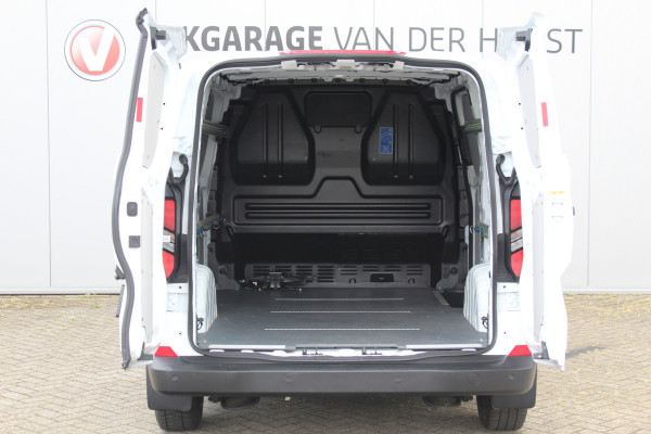 Ford Transit Custom 320 2.0-136 pk TDCI L1H1 Trend. Fabrieksgarantie t/m 15-09-2028 ! Camera, Cruise Control, Climate Control, Winter Pakket, Laadruimte bekleed.