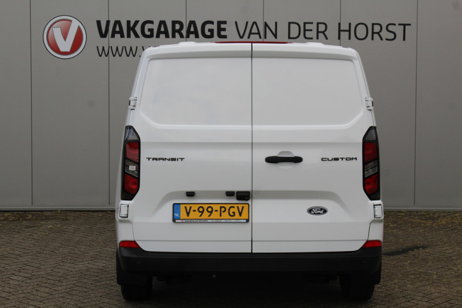Ford Transit Custom 320 2.0-136 pk TDCI L1H1 Trend. Fabrieksgarantie t/m 15-09-2028 ! Camera, Cruise Control, Climate Control, Winter Pakket, Laadruimte bekleed.
