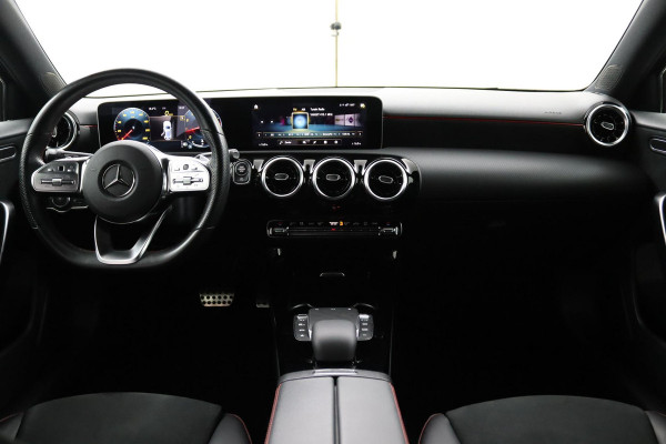 Mercedes-Benz A-Klasse 180 Business Solution AMG*NAVI*CAM*CRUISE*LED*TEL*