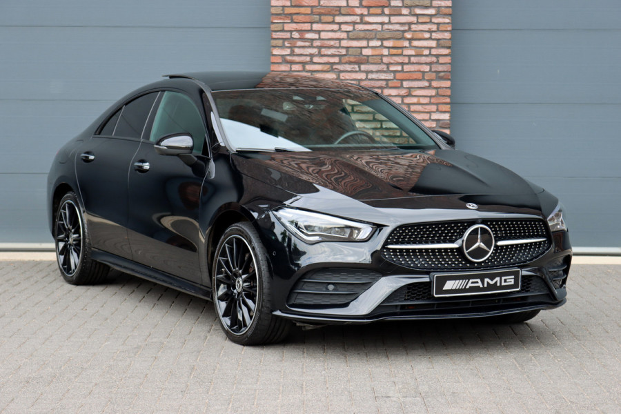 Mercedes-Benz CLA-Klasse 250 e AMG Line Premium+ | Panoramadak | Distronic+ | Memory | HUD | Trekhaak | Keyless Go | Surround Camera | Sfeerverlichting | Multibeam LED |